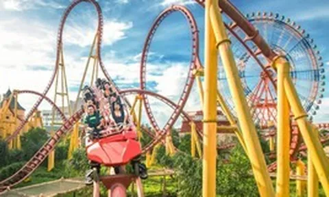 Ông Phạm Nhật Vượng sắp xây 2 VinWonders rộng gấp 4 lần Disneyland Park tại Paris