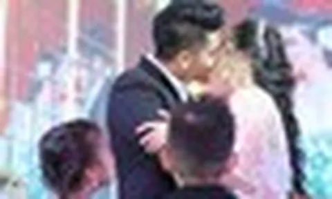Nữ diễn viên quê Trà Vinh bị phản đối khi tái hôn với chàng trai kém 7 tuổi, nay sống như "công chúa" trong nhà phố khang trang