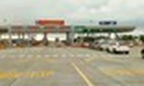 Bộ Công an nêu rõ các trường hợp lùi xe trên cao tốc sẽ không bị phạt nguội
