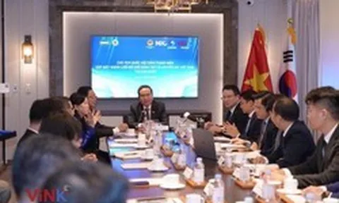 Chủ tịch Quốc hội: Việc kết nối đội ngũ chuyên gia, nhà khoa học... người Việt ở nước ngoài cần được nâng lên tầm mức mới