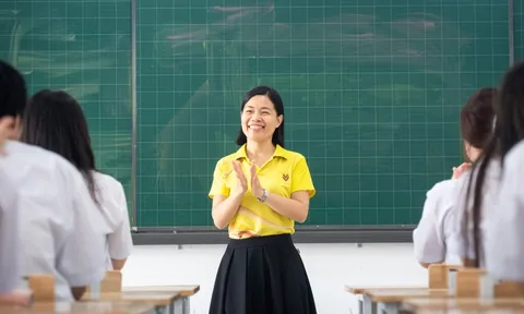 Giáo viên dạy thêm 'chéo môn' có vi phạm?