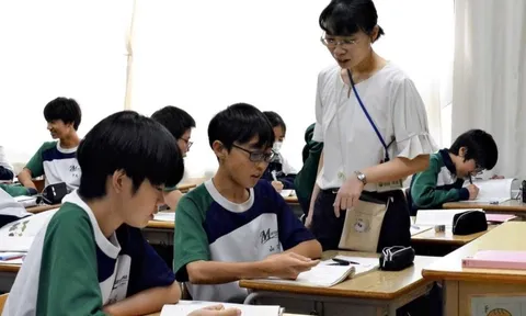 Thứ khiến khả năng đọc hiểu của học sinh Nhật Bản giảm sút