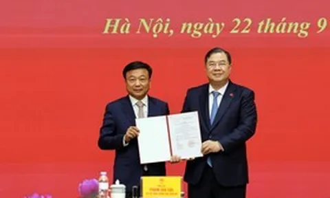 Điều động Thứ trưởng Xây dựng Nguyễn Danh Huy làm Phó Chủ nhiệm Văn phòng Chính phủ