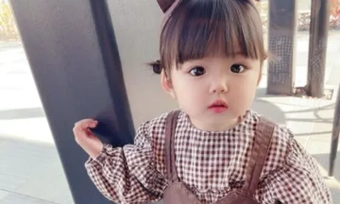 Cháu gái chào đời Tết Trung thu ông nội đặt tên Nguyễn Thị Hồng Bưởi, bố sửa thành tên khác hay và ý nghĩa hơn
