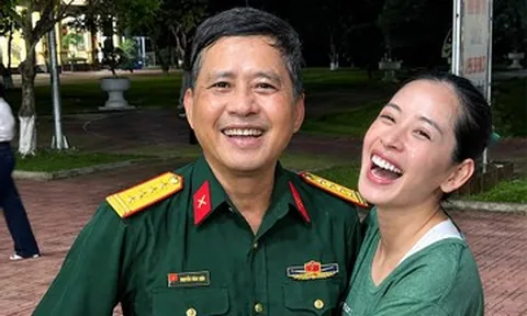 Gia thế bất ngờ của 5 sao Việt: Chi Pu có 3 người thân mang quân hàm đại tá
