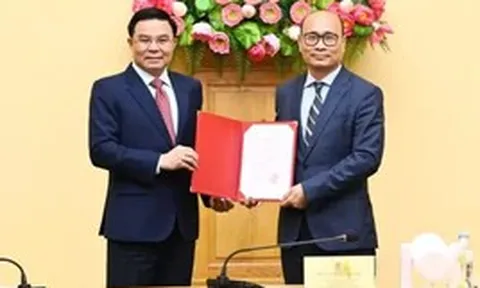 Công bố quyết định của Thủ tướng Chính phủ về công tác cán bộ