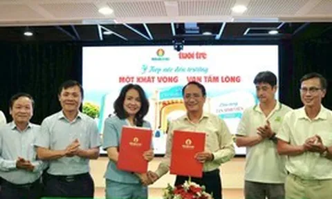 Phân bón Cà Mau dành 500 triệu đồng hỗ trợ "Tiếp sức đến trường"