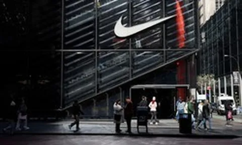 Nike làm sao thế?