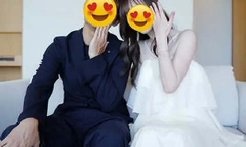 Tin vui showbiz: Cầu thủ tuyển quốc gia nhận lương 2,9 tỷ/tuần thông báo cưới ngọc nữ showbiz SN 1998, là thanh mai trúc mã
