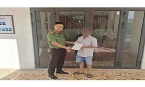 Cam kết sẽ chuyển khoản trả 2 tỷ đồng nhưng người đàn ông SN 1962 vẫn phải làm việc với công an Hà Nội