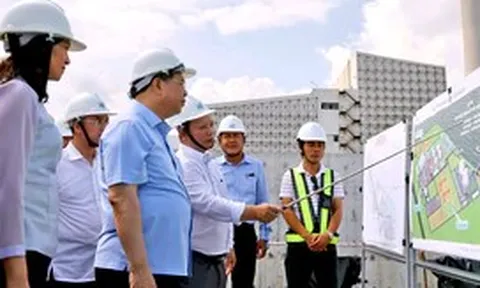 Phó thủ tướng thường trực: Đảm bảo năng lượng cho tăng trưởng, TP.HCM không thể thiếu điện
