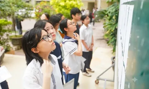 Lương tăng, dạy thêm trái quy định vẫn tiếp diễn