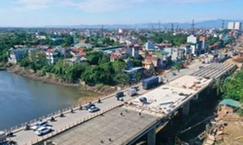 Gấp rút thi công cầu Mai Lĩnh, phấn đấu thông xe trong tháng 12-2026