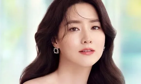 "Nàng Dae Jang Geum" tuổi 55: Nhan sắc trẻ trung, hôn nhân viên mãn bên chồng đại gia hơn 20 tuổi