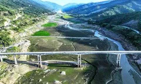 El Nino rất mạnh khiến mưa giảm, sông cạn, gia tăng nguy cơ thiếu nước