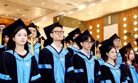 Học phí đại học có thể tăng kịch trần