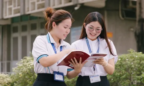 Bộ Nội vụ làm rõ tiêu chí thu hút sinh viên tốt nghiệp thủ khoa