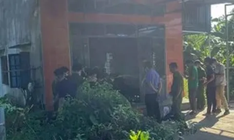 Hai cha con chết cháy trong nhà lúc rạng sáng