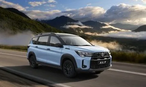 Suzuki XL7 mới ra mắt: Động cơ hybrid, tiêu thụ 5,85 lít xăng/100 km, giá 569 triệu đồng