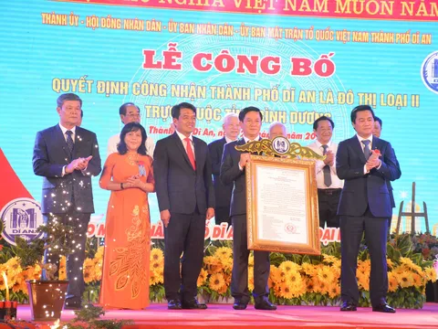 Lễ công nhận Thành phố Dĩ An - Bình Dương là đô thị loại 2