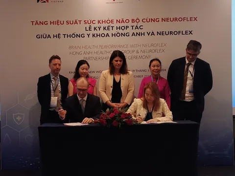 Lễ ký kết hợp tác giữa hệ thống Y Khoa Hồng Anh và NeuroFlex®