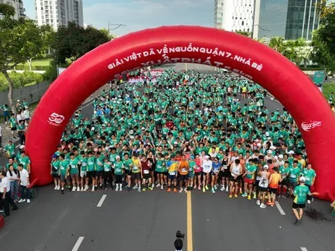 Hơn 2.000 vận động viên đến từ các quận, huyện trong Thành phố tham gia Giải Việt dã về nguồn Quận 7 – huyện Nhà Bè