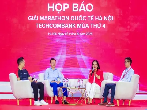 Hơn 13.000 vận động viên trong nước và quốc tế, tham gia khai mạc Giải Marathon Quốc tế Hà Nội Techcombank mùa thứ 4