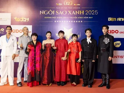 Cả showbiz Việt và loạt mỹ nhân đình đám lên đồ lộng lẫy so kè nhan sắc trên thảm đỏ Ngôi Sao Xanh 2025