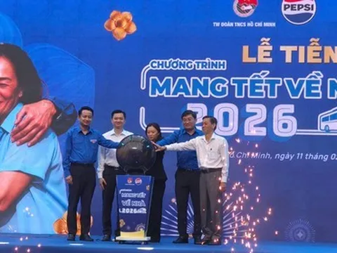 Lễ tiễn sinh viên, thanh niên công nhân và người lao động tham gia chương trình “Mang Tết về nhà” năm 2026