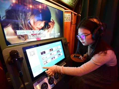 Quán karaoke ở khắp châu Á hết thời