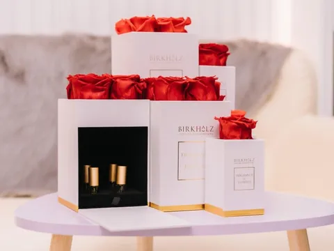 Hộp quà Fragrance & Flowers - gợi ý lý tưởng dịp 8/3