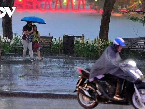 Dự báo thời tiết ngày 27/5: Hà Nội ngày nắng, chiều tối mưa rào và dông