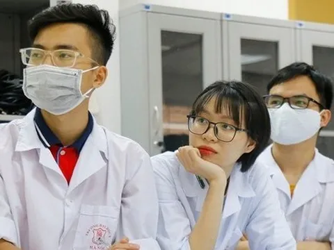 Bộ Y tế yêu cầu giải trình rõ ràng lý do đưa môn Văn vào xét tuyển ngành Y