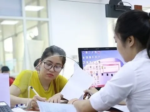Bộ Nội vụ: 1,8 triệu viên chức, thi thăng hạng gây tốn kém, dễ tiêu cực
