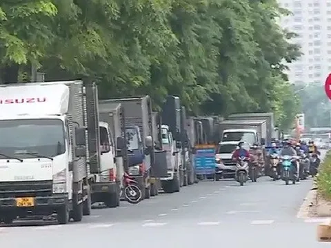 Hà Nội: Đại lộ nghìn tỷ biến thành nơi buôn bán, kinh doanh
