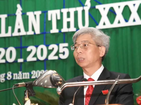 Vĩnh Phúc: Bí thư huyện xin nghỉ hưu, Chủ tịch huyện được điều chuyển công tác