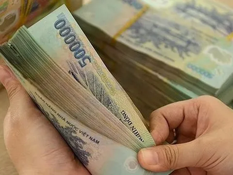 Mức lương của Chủ tịch UBND xã năm 2023