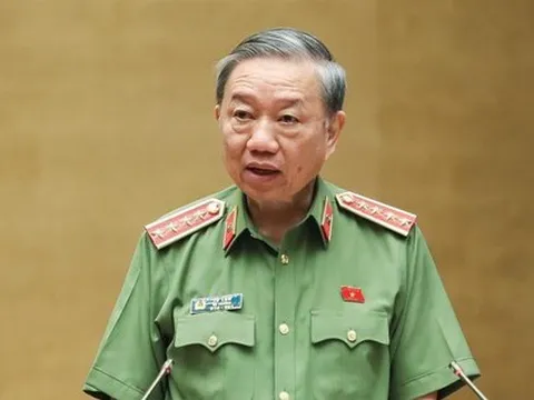 ĐBQH kiến nghị thăng hàm cấp tướng công an trước thời hạn