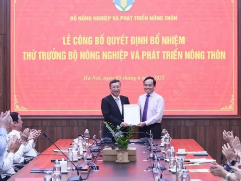Trao quyết định bổ nhiệm tân Thứ trưởng Bộ NN&PTNT