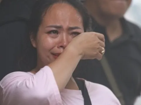 Hà Nội: Căn nhà 2 tầng bốc cháy dữ dội sau tiếng xì lớn từ điều hoà