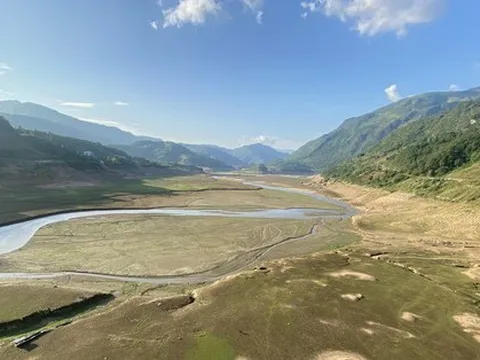 Thủy điện Hòa Bình sắp 'chết khát': Cảnh báo cuối cùng về một thảm họa?