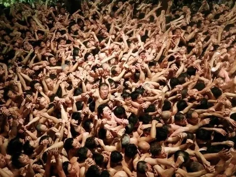 'Lễ hội khỏa thân' Hadaka Matsuri lần đầu mở cửa cho phụ nữ