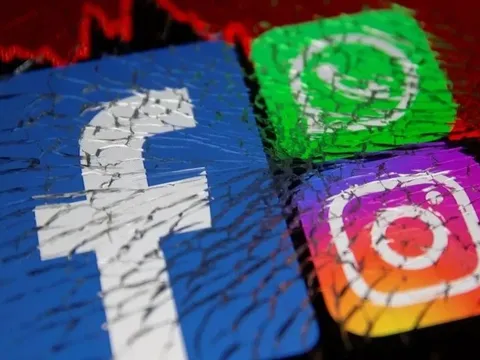Sáng thức giấc mới biết tin Facebook ‘sập toàn cầu’