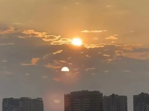 Dân mạng quay cuồng vì ‘hai Mặt Trời’ xuất hiện ở Hồ Tây