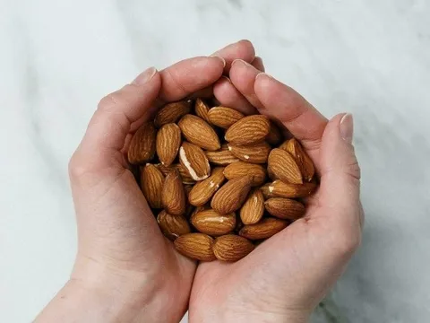 5 loại hạt giúp giảm cân hiệu quả