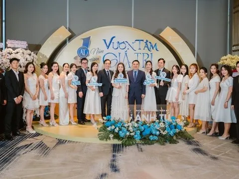 Phòng khám da liễu Ánh Tú mừng một năm thành lập