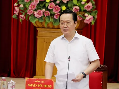 Lãnh đạo Nghệ An: Khẩn trương khắc phục hậu quả sau lũ, đảm bảo học sinh đến trường đúng dịp khai giảng