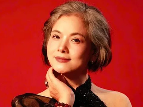 NSND Thu Quế tuổi 56 tóc bạc trắng đầu, diễn viên Phương Oanh có hành động đẹp