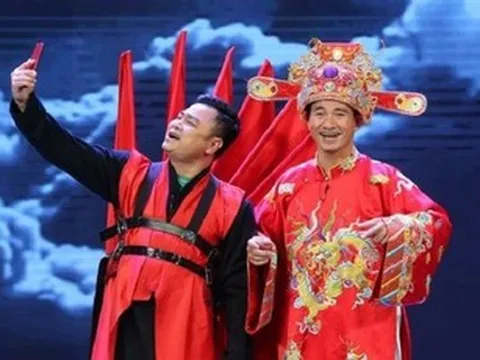 Ca khúc chế kinh điển 3 NSND cùng hát chưa bao giờ hết hot mỗi khi Hà Nội ngập