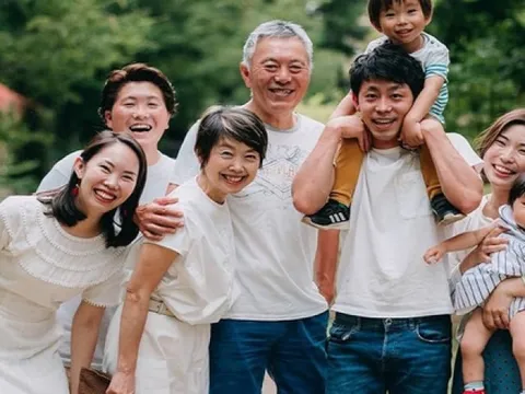 Muốn tuổi già an yên, con cái hiếu thảo: Cha mẹ phải làm được '3 có, 3 không' này